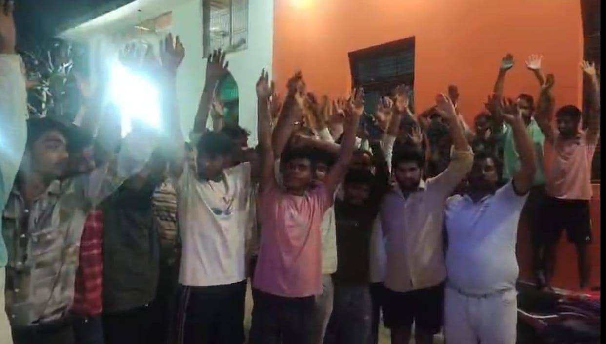 Panchayat protests against sale of liquor at grocery stores
