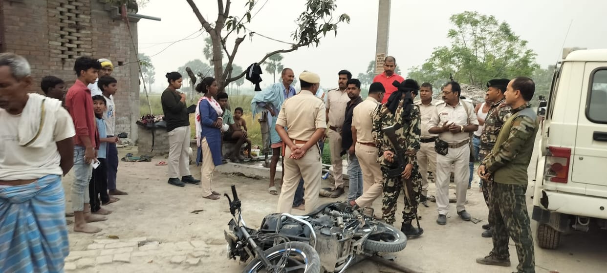 Criminals opened fire at home of video creator in Vaishali bihar