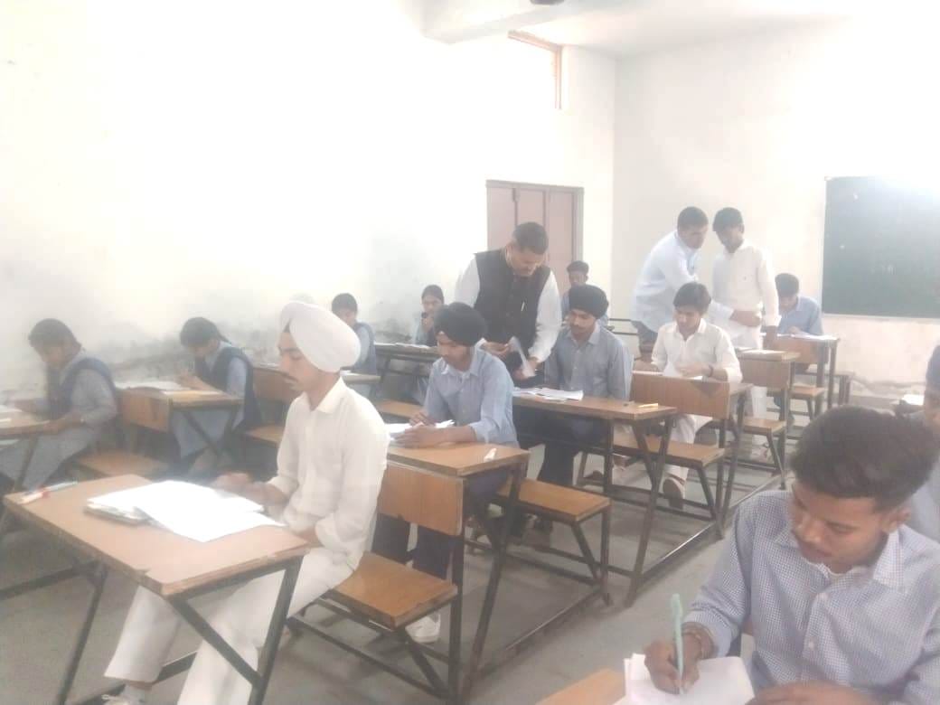 Flying squad of the Vice Chairman of the Board inspected the examination centres