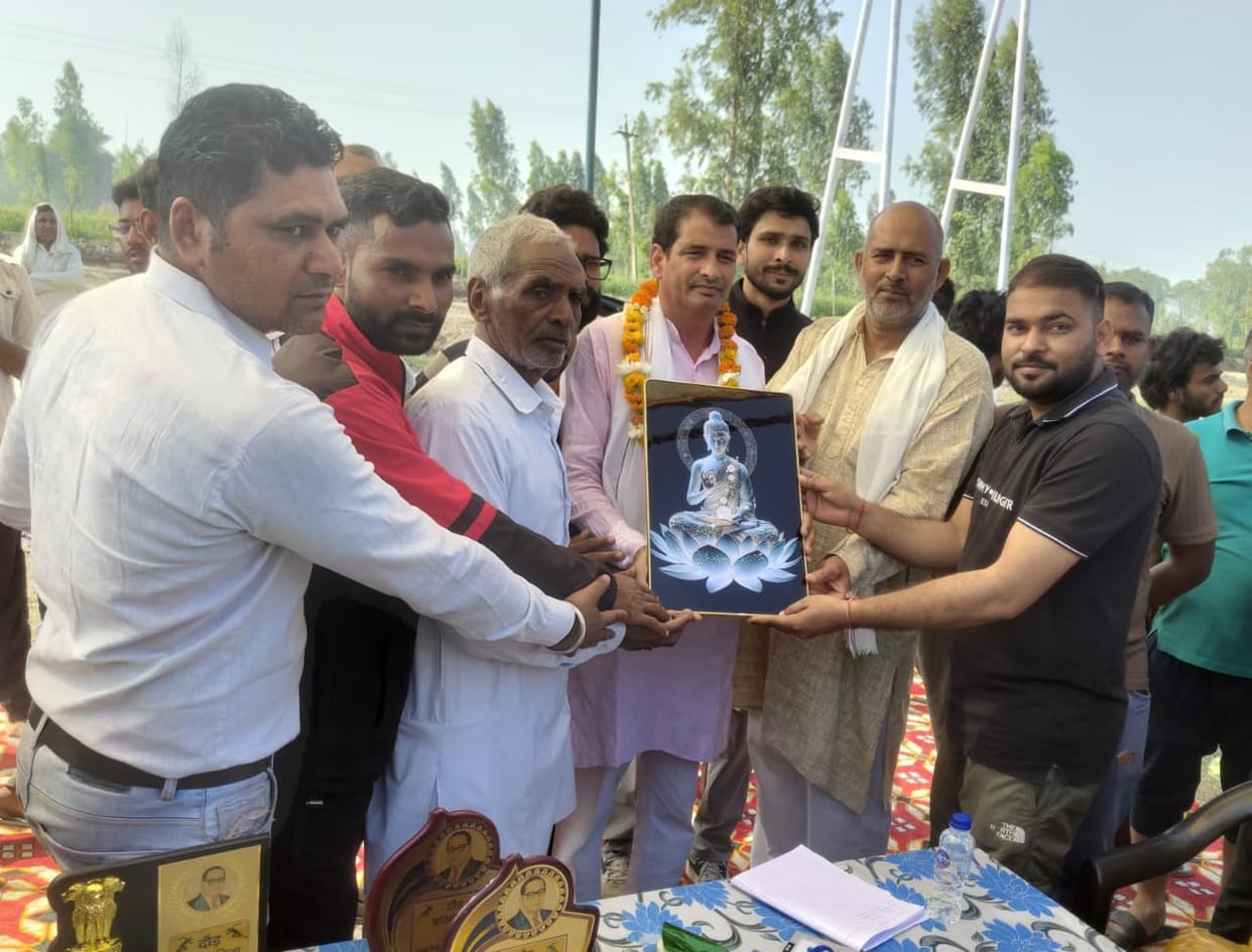 Youths showed enthusiasm in rural race competition