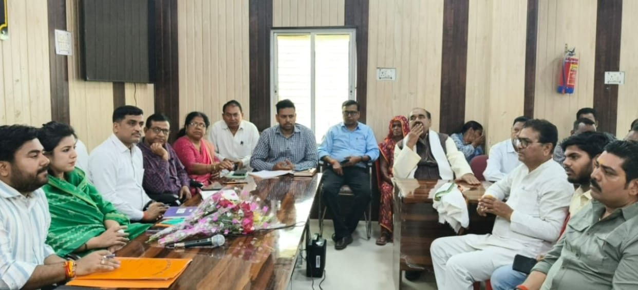 Panchayat representatives get angry over the incomplete Jal Jeevan Mission tank