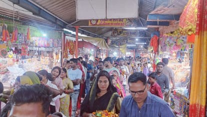 30 thousand devotees attended the court of Mother Shitala.