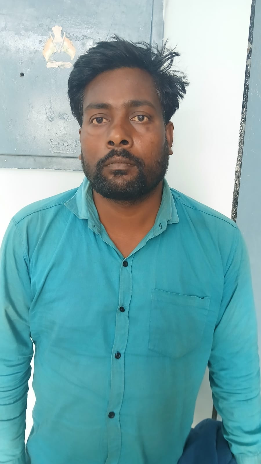The accused of raping a teenager was sent to jail