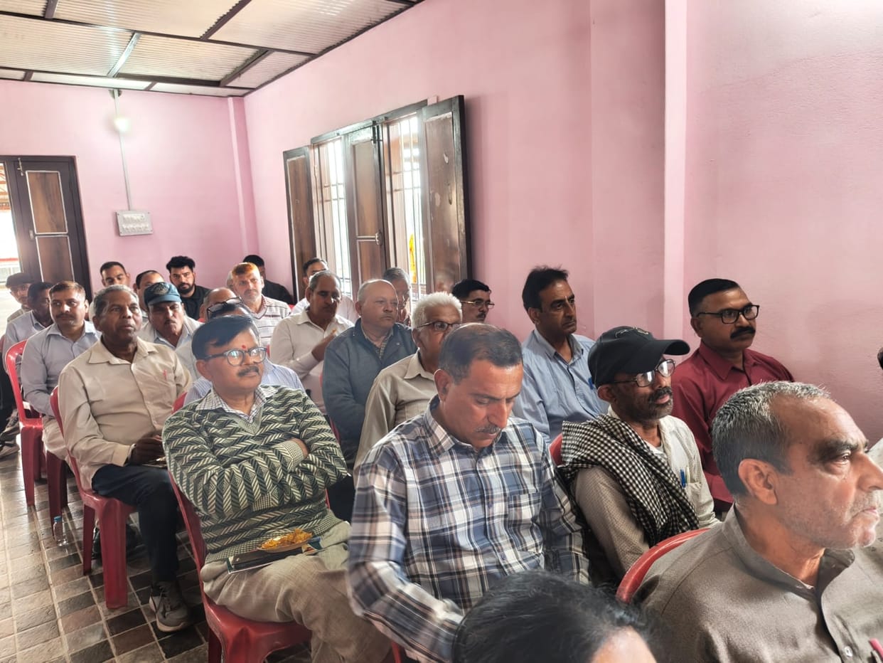 Government schemes were explained in the cooperative education camp.