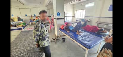 Chhatarpur News: Class 12 Student Drinks Poisonous Substance After Poor Exam, Rushed to District Hospital