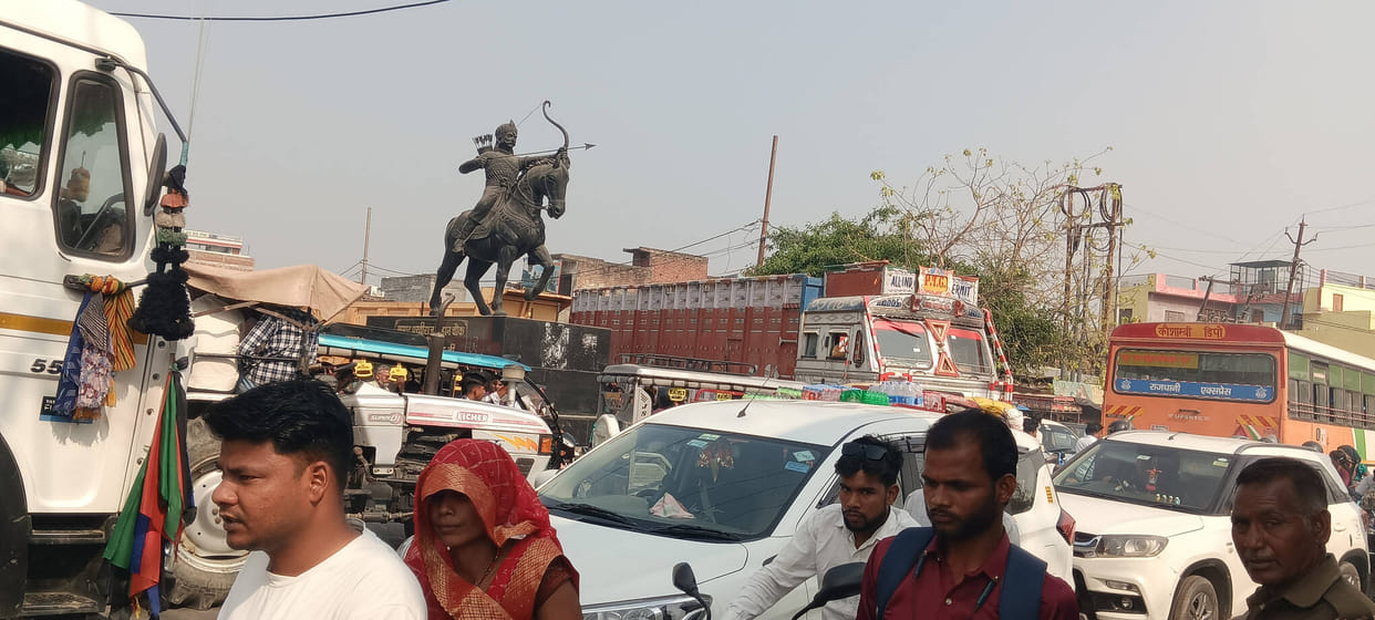 Bus stand intersection jam is becoming a problem