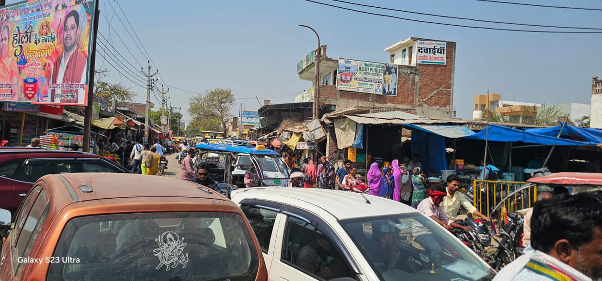 The arbitrariness of auto drivers causes traffic jams