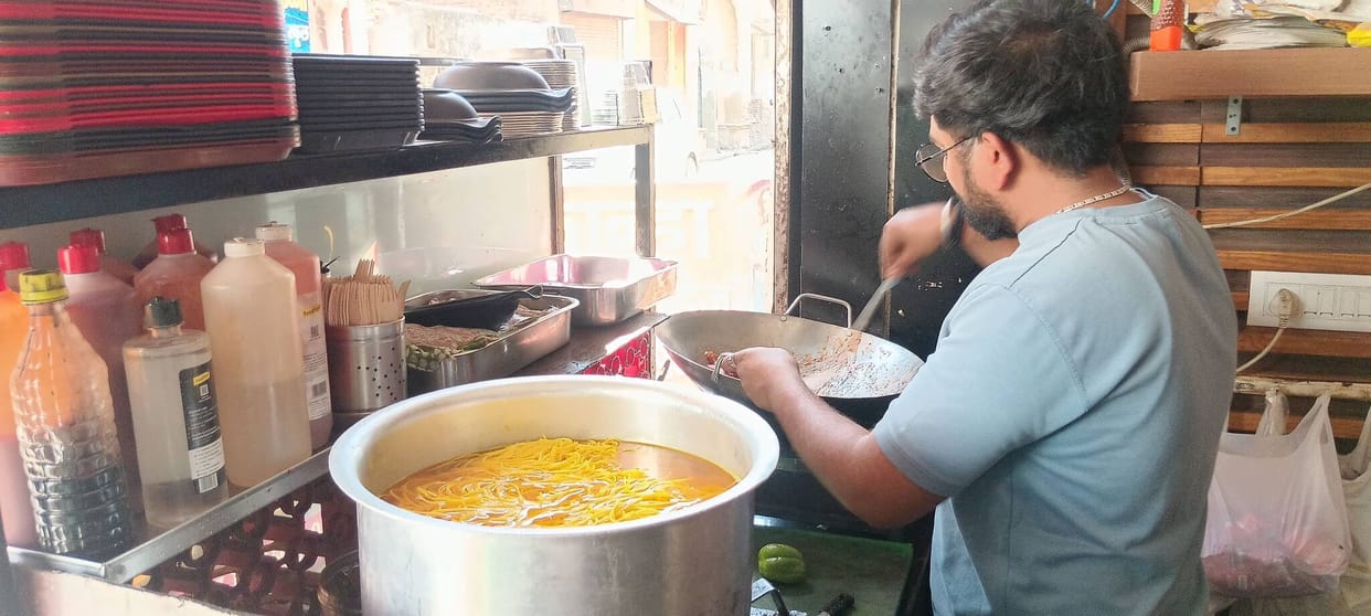 Demand for fast food increased in the market, sales worth Rs 30 thousand in a week.