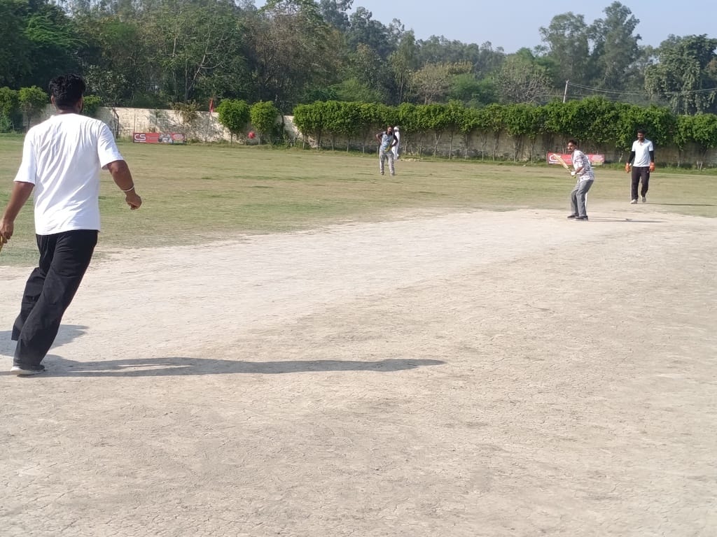 Nangla team reached the semi-finals after defeating Laloda by 6 wickets