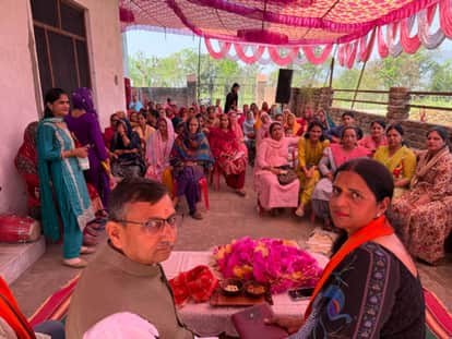 Government cheated women with false guarantees: Garg