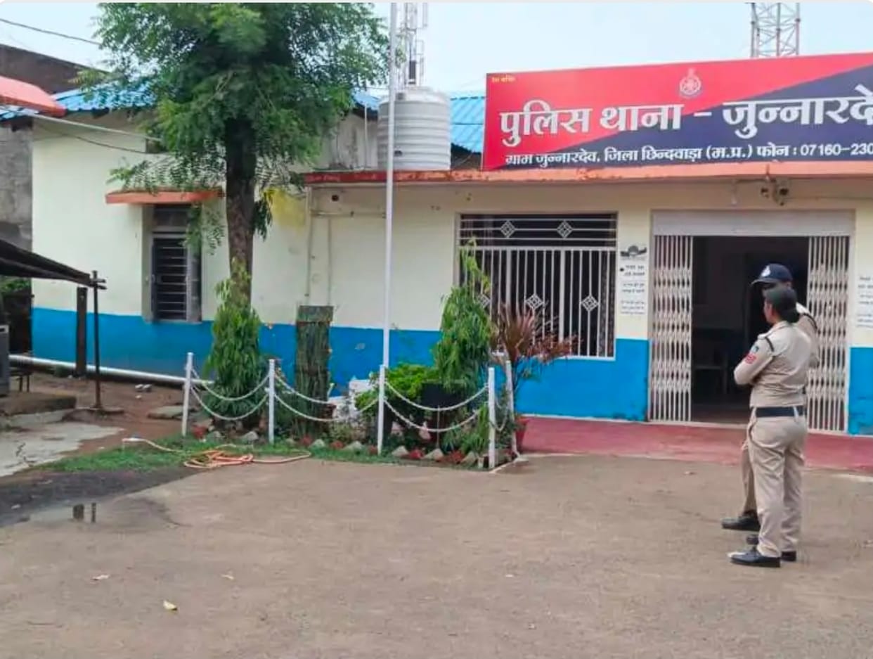 Masked miscreants enter house, attack family sleeping, three injured, including 11-year-old child