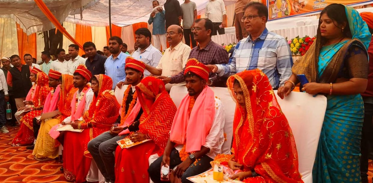 180 couples tied the knot in a mass wedding ceremony