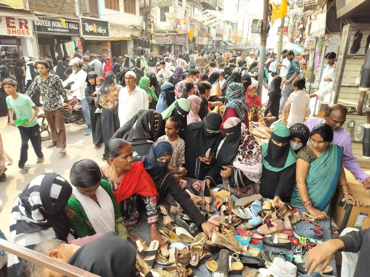 Crowds gathered at the weekly market, shopping was plentiful