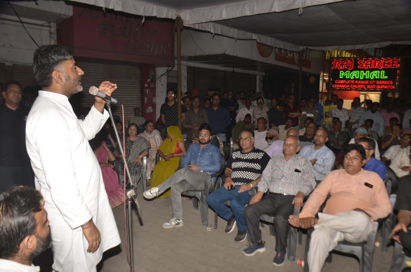 Traders sit on strike at Main Central Market market closure, half the market open