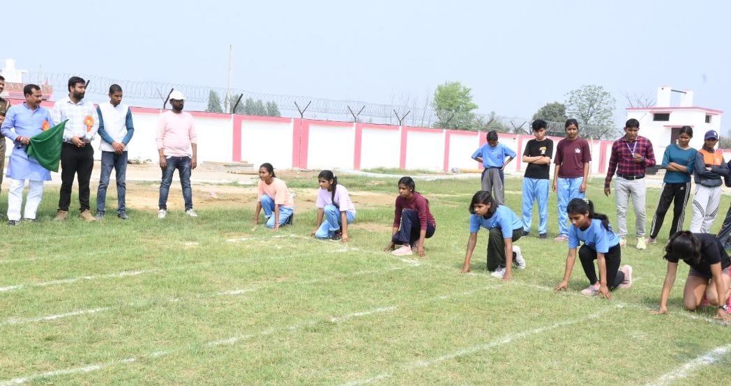 Ananya dominated the 100, 200, and 400 meter races, while Itisha came first in the lemon race