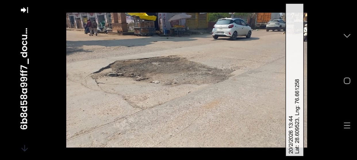 What good is the "Mhari Sadak" app? Even after 18 days, no action has been taken to address broken roads.