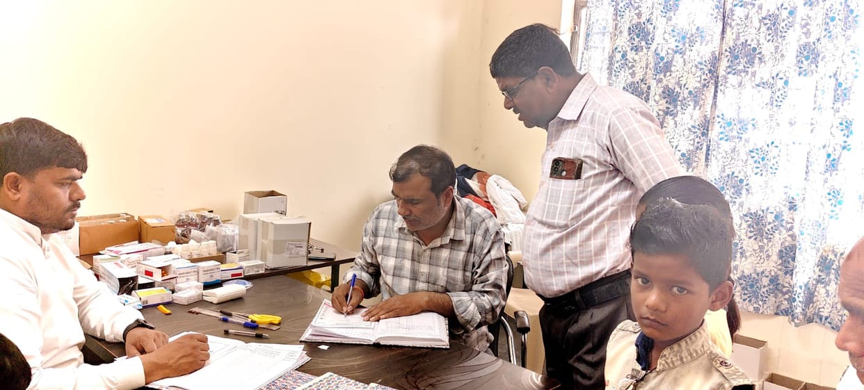 Doctors did not reach the health fair...pharmacists provided treatment.
