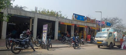 Relief to shopkeepers, license period extended for one year