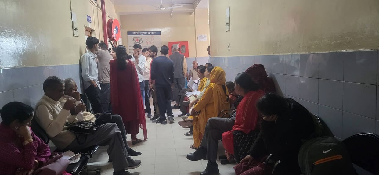 As the weather changed, the number of patients suffering from cough and cold increased in the hospital.