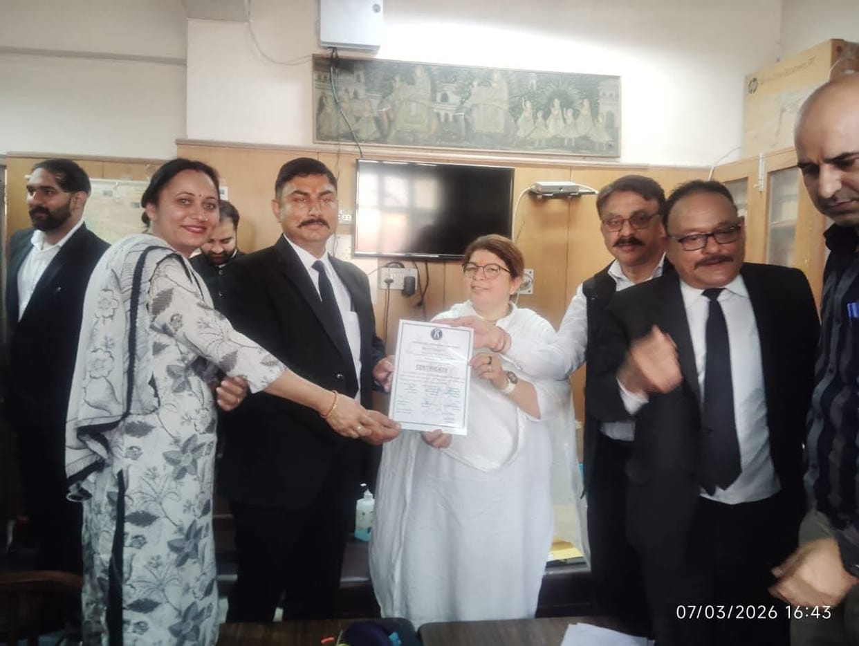 Advocate Vivek Sahajpal became the President of the District Bar Association.