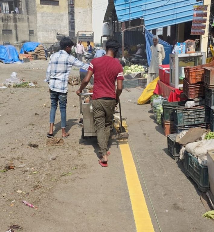 Encroachment removed in vegetable market, yellow strip drawn