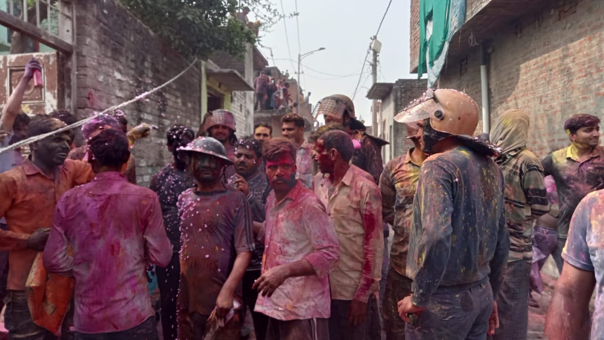 Rang Panchami: Laat Saheb's procession taken out, people drenched in colours