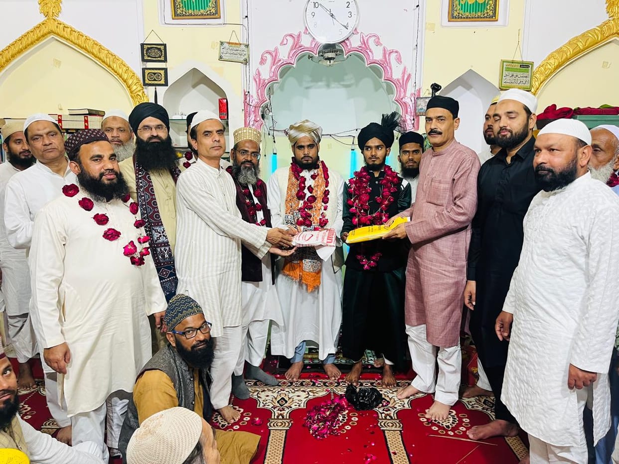 Celebration of completion of Quran at Choti Masjid
