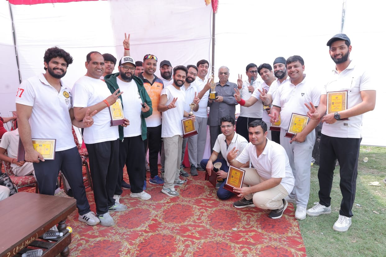 Badaun Club XI was the winner in the friendly cricket match.