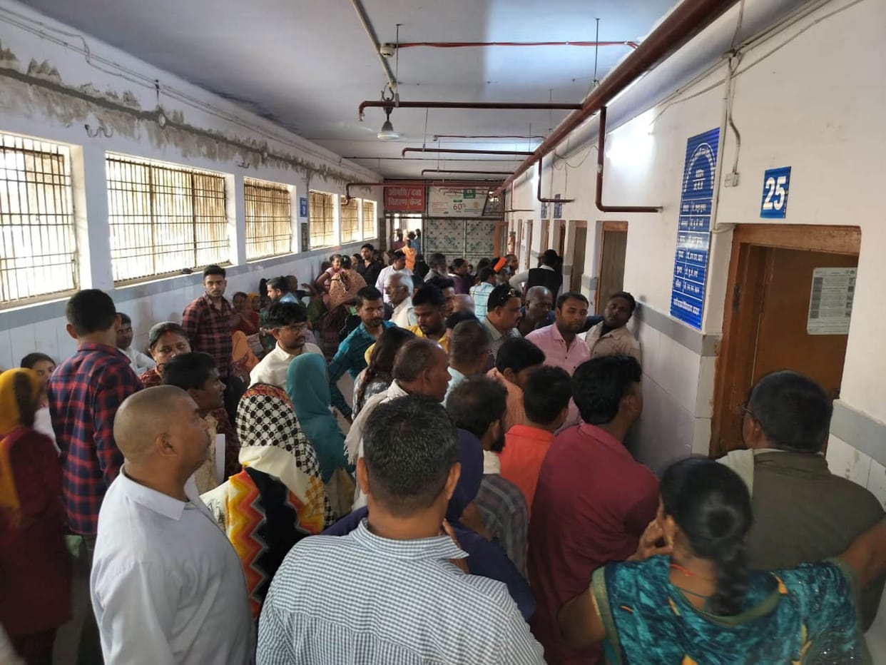 Crowds of patients gathered at the medical college