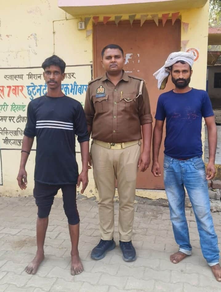 पुलिस की  गिरफ्त में फर्जी सूचना देने वाले आरोपी। स्रोत- पुलिस