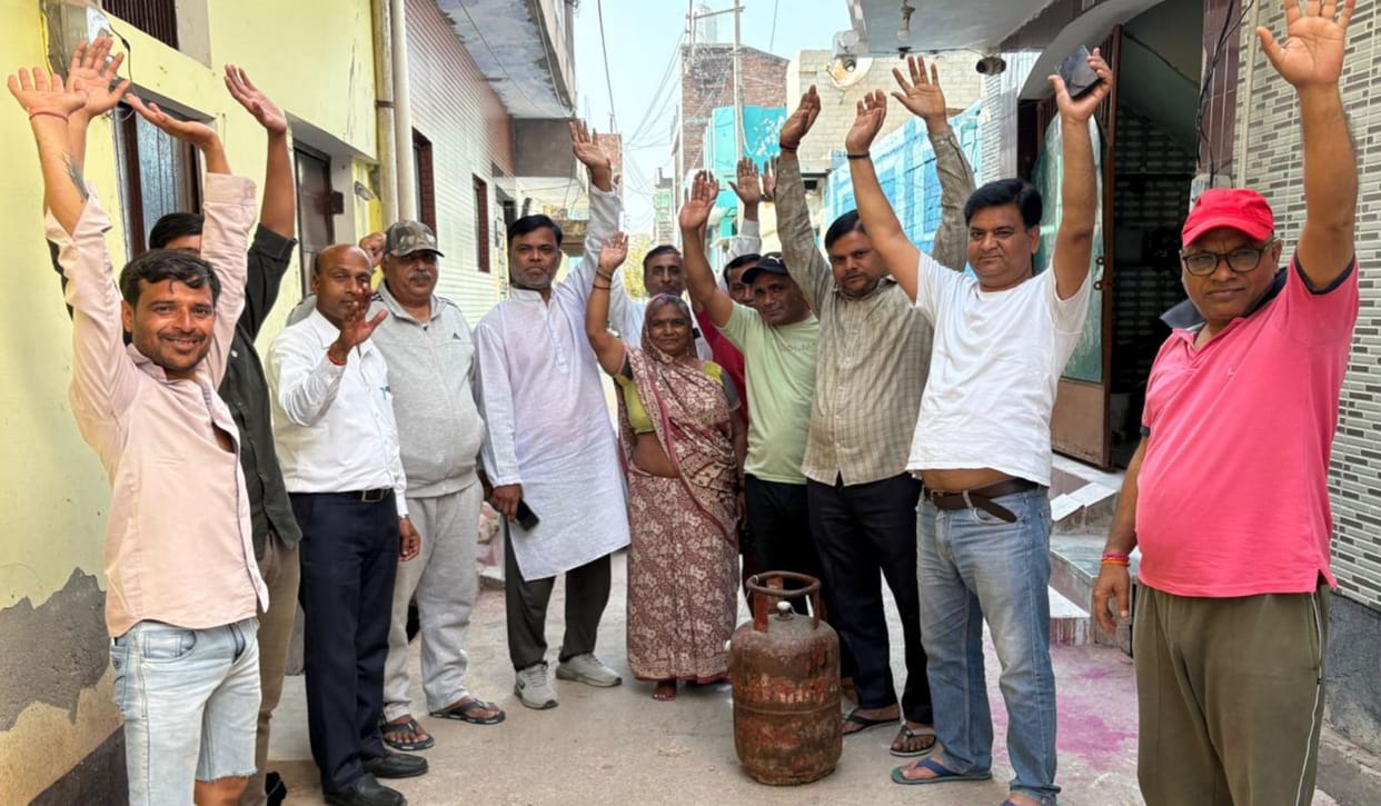 Protest against increase in gas cylinder prices