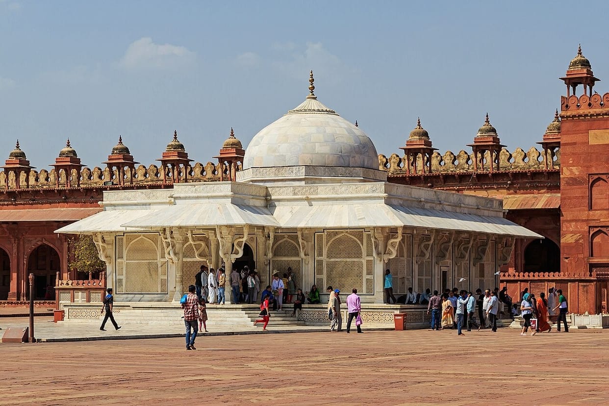 Salim Chishti's 456th Urs begins, bathing ceremony today