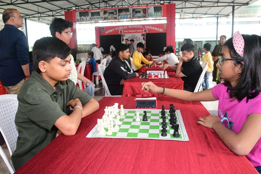 Prakhar won with five wins and one draw.