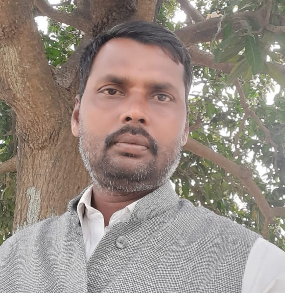 मुखिया अवधेश साह