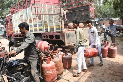 UP Big News: 30 major proposals from the UP Cabinet, attachment of the Municipal Commissioner's office in Luck