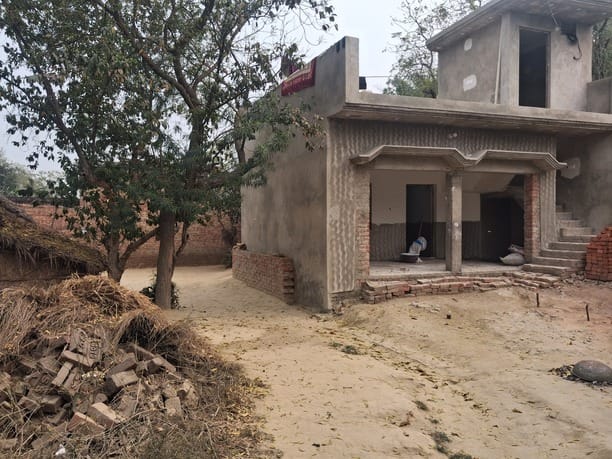 Fear of police in Degarha, only women in homes