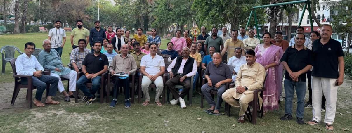 फोटो 66: ओमेक्स सिटी में प्रयास आरडब्ल्यूए समिति के पदाधिकारी। स्रोत समिति