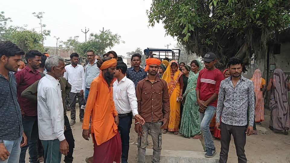Attempt to spoil harmony by hoisting flag on the way to Siddh Baba Sthan