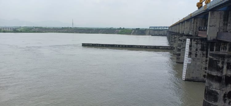 ALERT: 26 अप्रैल को कुंड बैराज के सभी गेटों से छोड़ा जाएगा पानी, मंदाकिनी नदी का जल स्तर और जल प्रवाह बढ़ेगा