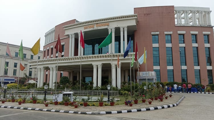 झारखंड में विधायकों और पूर्व विधायकों को जमीन देने का रास्ता साफ, तीन दिनों में खुलेगा रजिस्ट्री पोर्टल