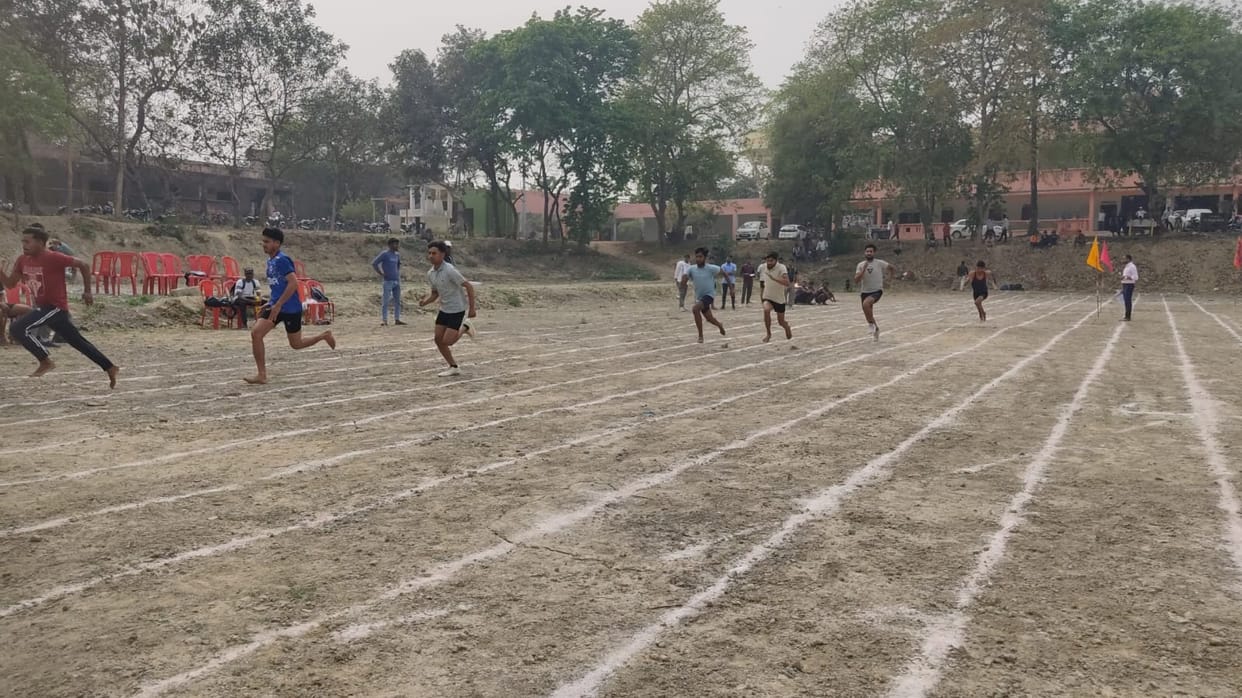 Praveen and Amrita got the title of fastest runner