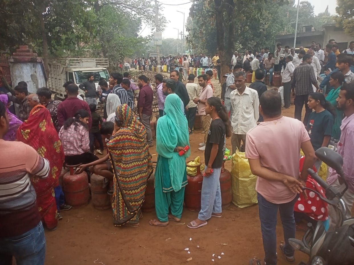 Consumers upset over shortage of cooking gas