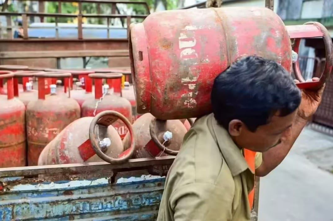 The suspension of commercial cylinder supply has affected around 25,000 small and large enterprises.