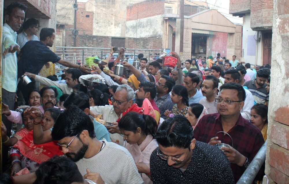 A fair was held in the Devi temples for Basoda worship.