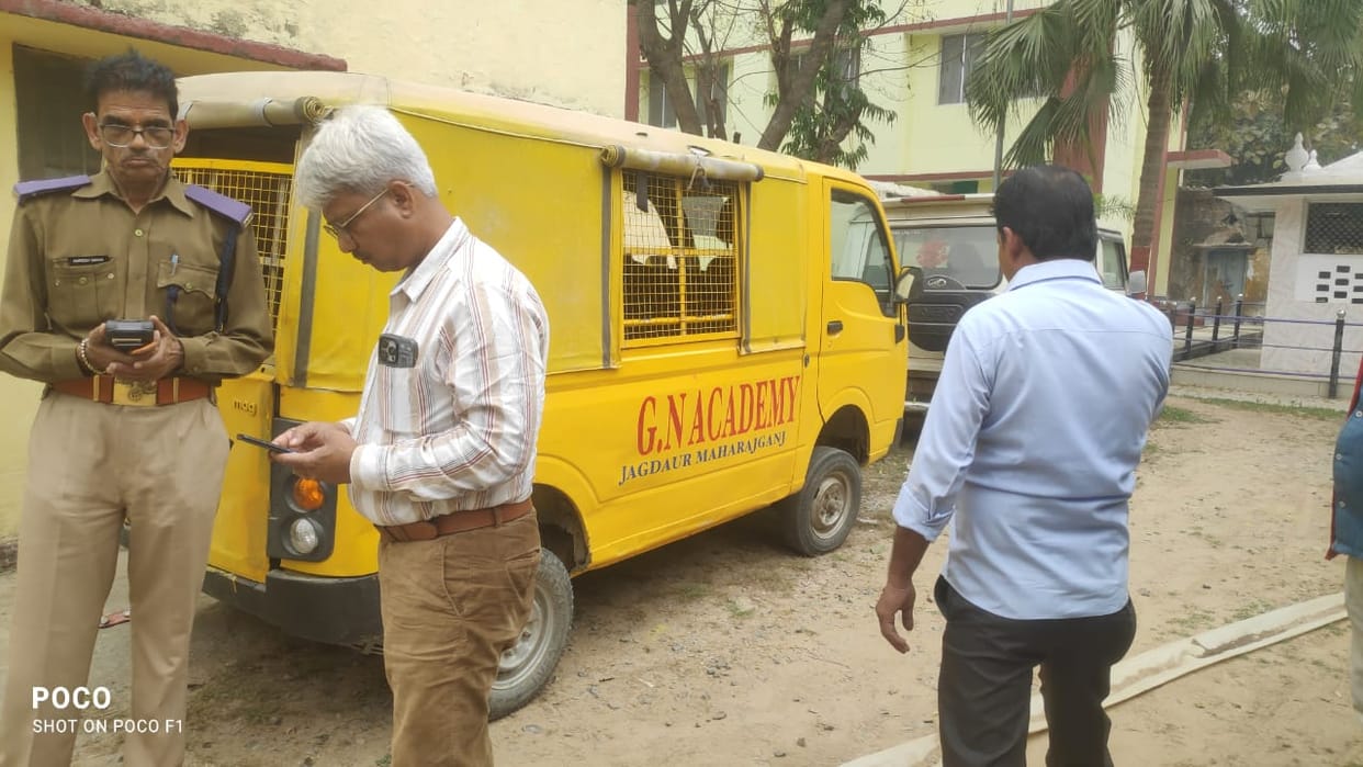 Schools operating vehicles without fitness, notice to 161 schools