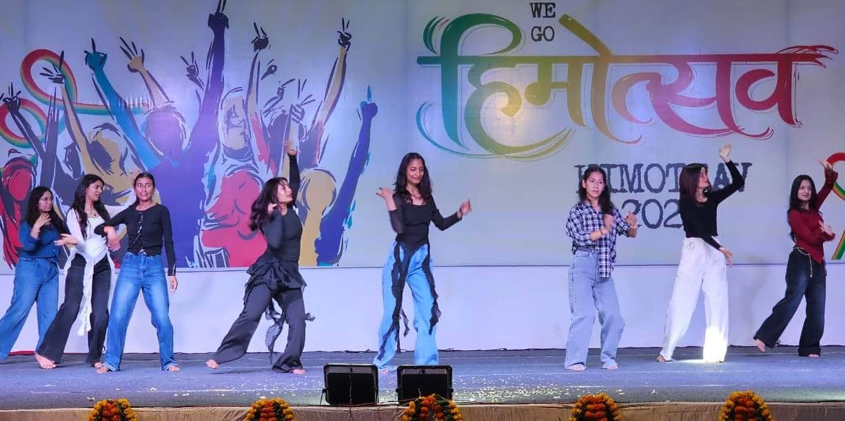 12- जौलीग्रांट में हिमोत्सव का हुआ शुभारंभ। विवि