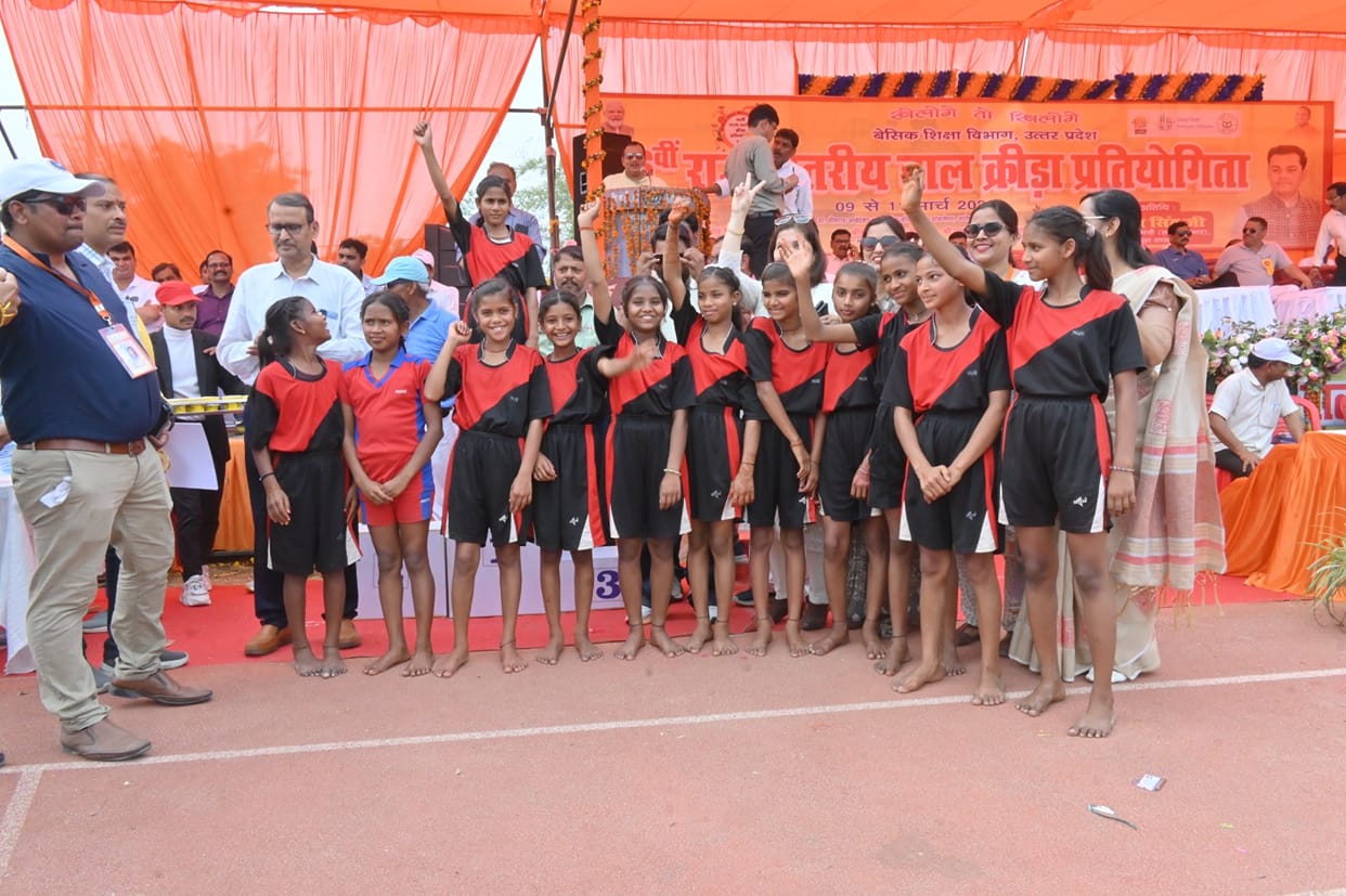 Varanasi champion in children's sports competition, Gorakhpur second