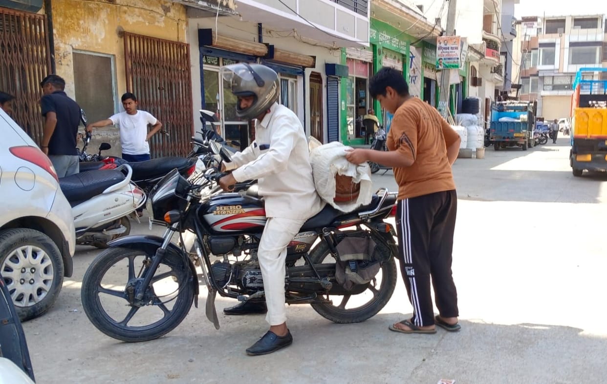 Consumers' problems increased due to non-availability of gas on time