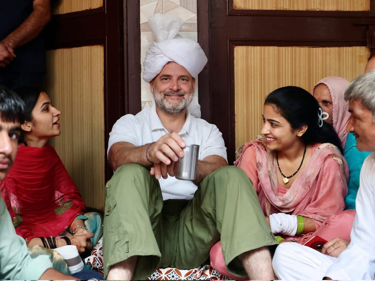 Rahul Gandhi kept his promise to a farmer's family, attended their wedding and blessed their daughter.