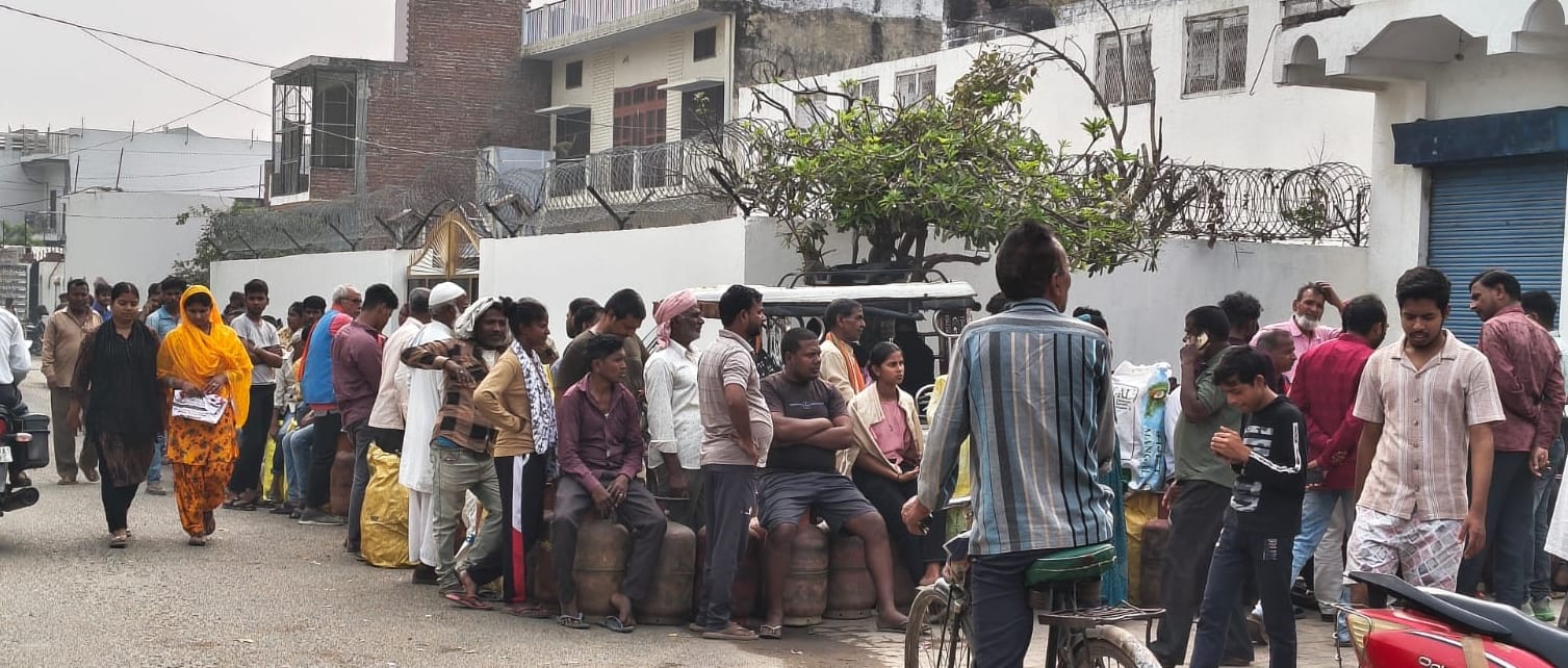 Two days' worth of gas left in the medical college kitchen